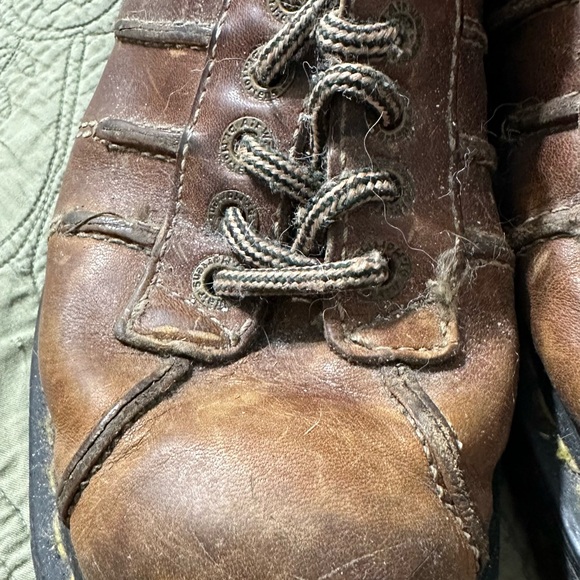 Dr. Martens Brown Leather Oxfords with Patina - Picture 3 of 7